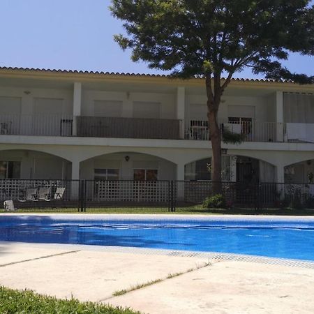 Entres Dos Paraisos: Zahara De Los Atunes Y Tarifa La Zarzuela Exterior photo